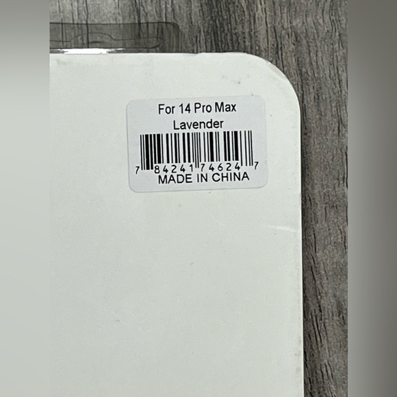 NWOT IPhone 14 Pro Max silicone phone case - Picture 3 of 4